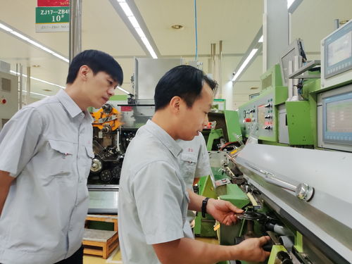 江西中煙贛州卷煙廠卷包車(chē)間 以信息技術(shù)咨詢?yōu)橐妫x能技能鑒定實(shí)操培訓(xùn)新篇章